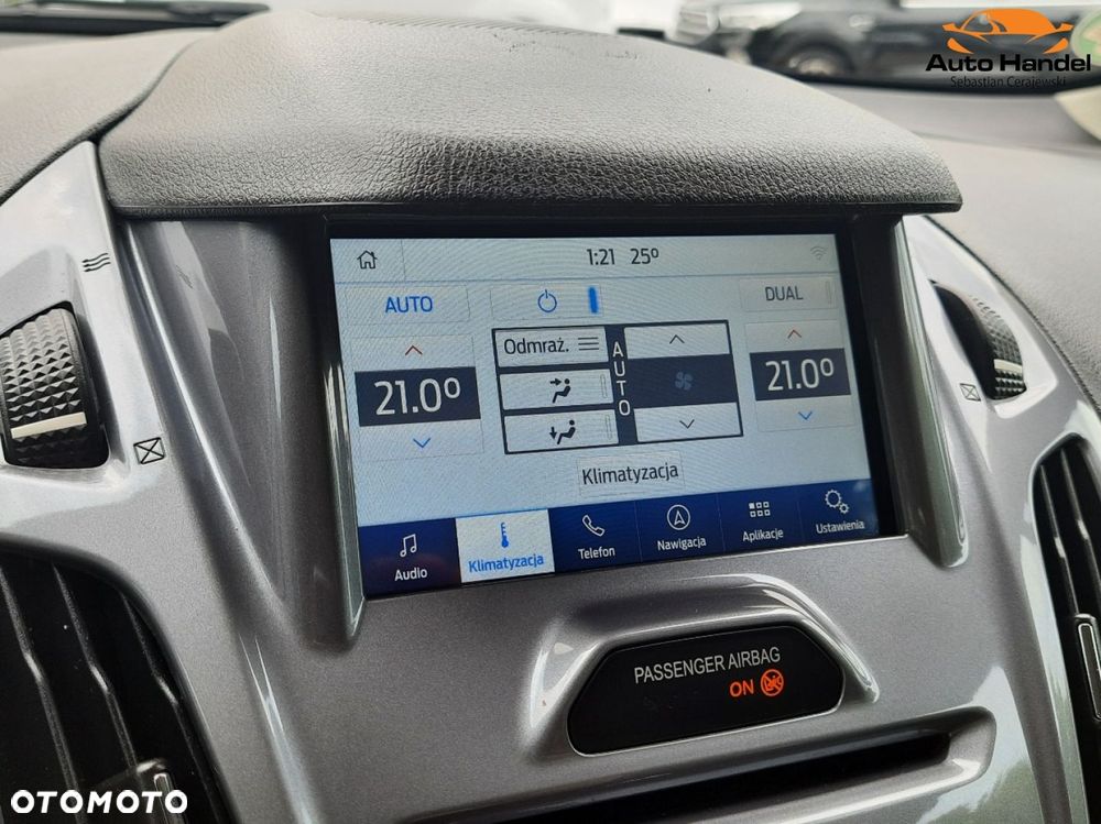 Ford Tourneo Connect 1.5 TDCi Start-Stop Titanium - 27