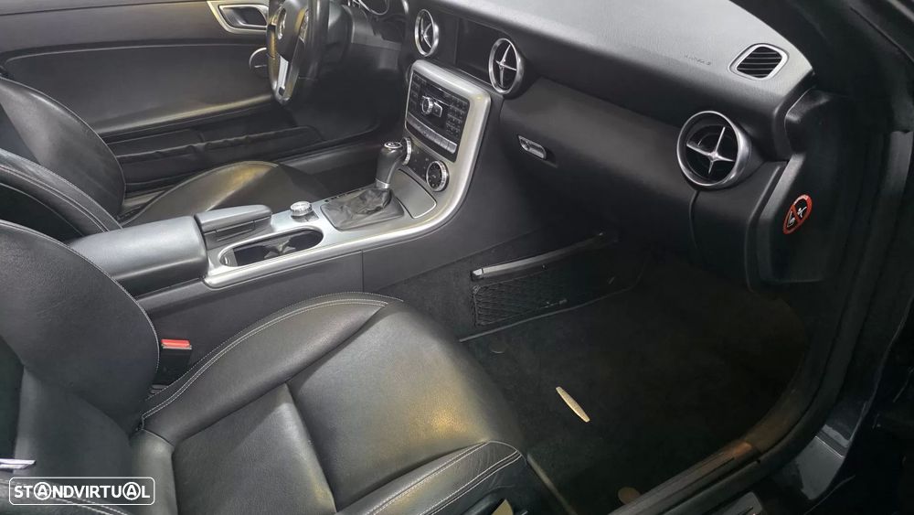 Mercedes-Benz SLK 250 (BlueEFFICIENCY) 7G-TRONIC - 30