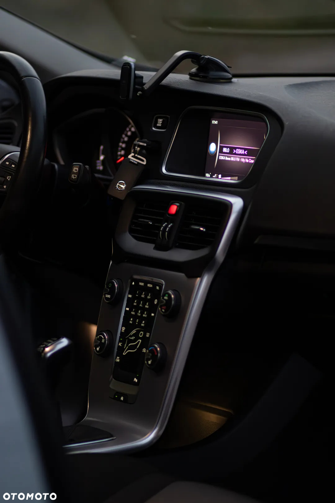 Volvo V40 D3 Momentum - 18