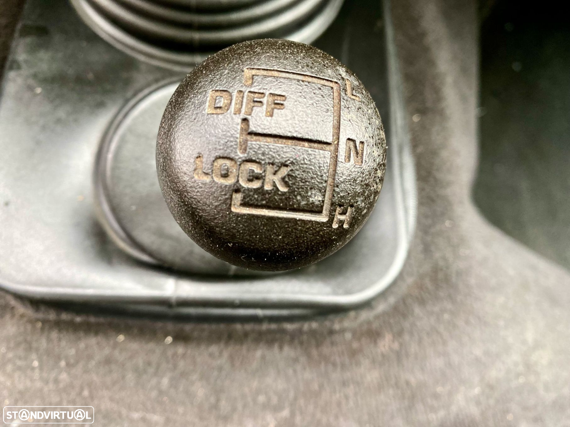 Land Rover Defender 110 2.5 TD5 Metal Top - 32