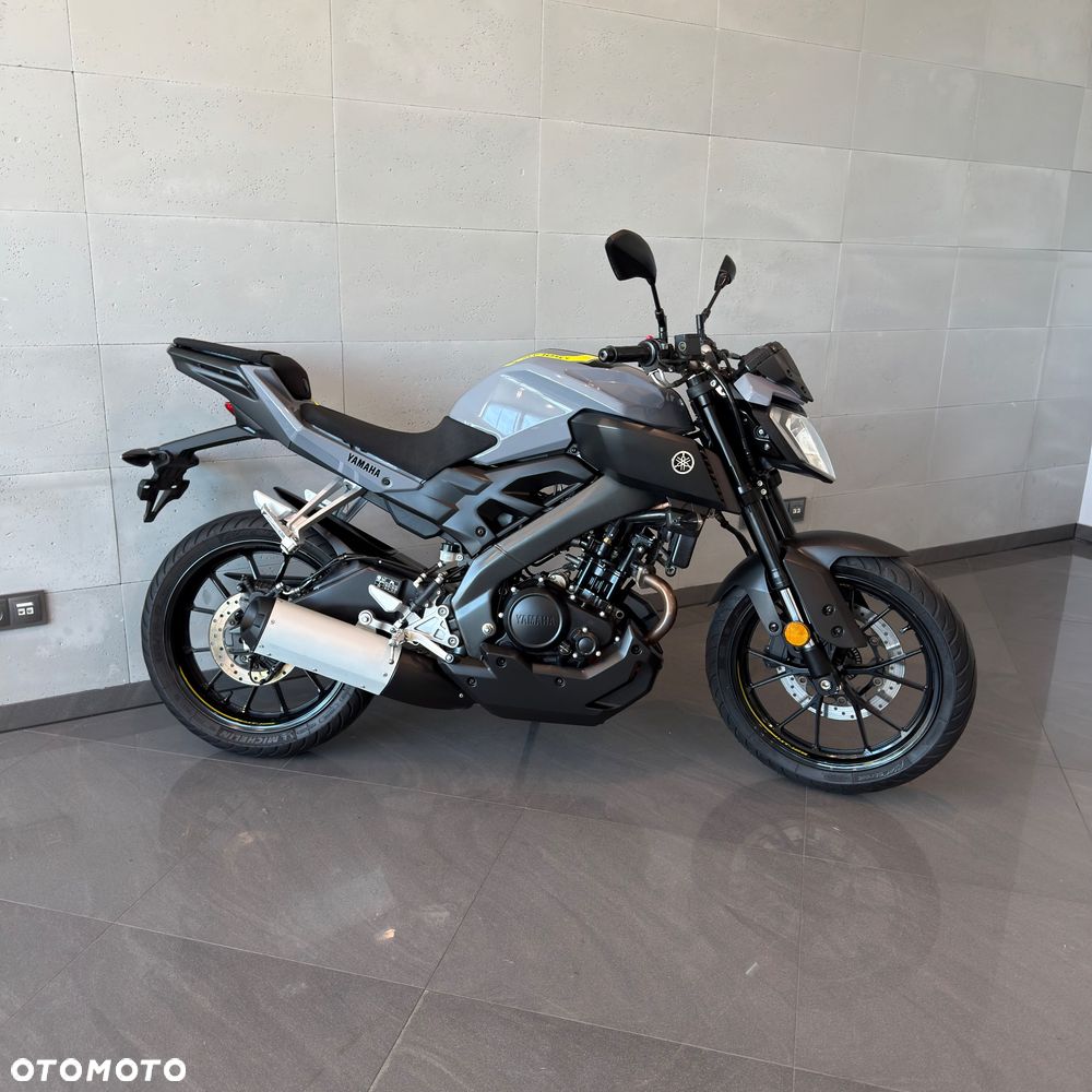 Yamaha MT - 2