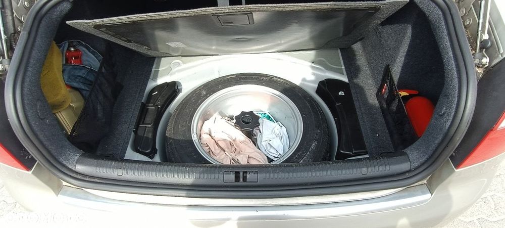 Audi A4 Limousine - 6