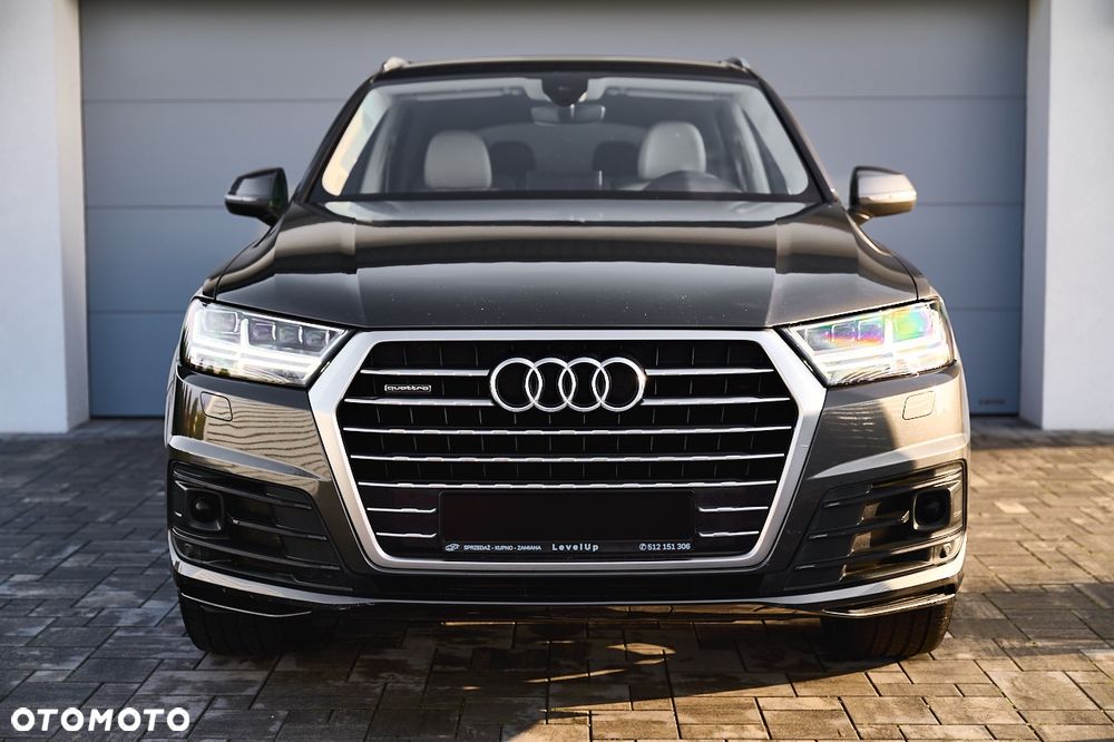 Audi Q7 - 9
