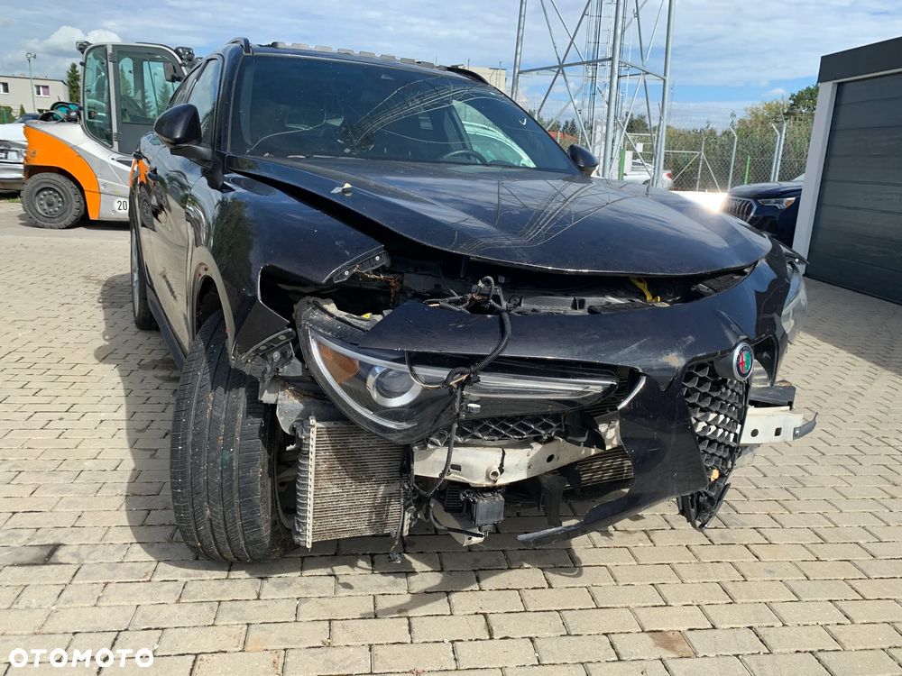 Alfa Romeo Stelvio 2.0 Turbo 16V AT8-Q4 Executive - 15