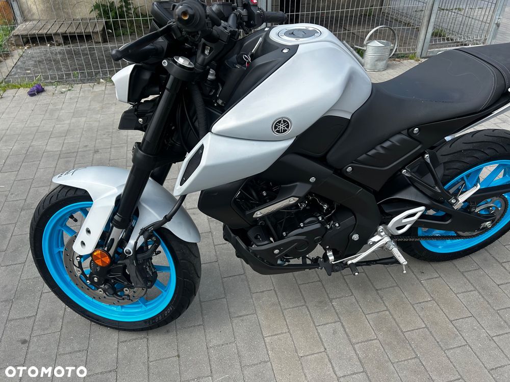 Yamaha MT - 12