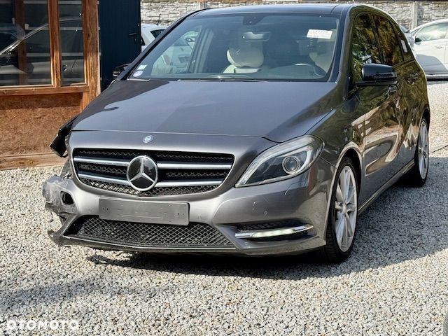 Mercedes-Benz Klasa B 200 7G-DCT AMG Line - 10