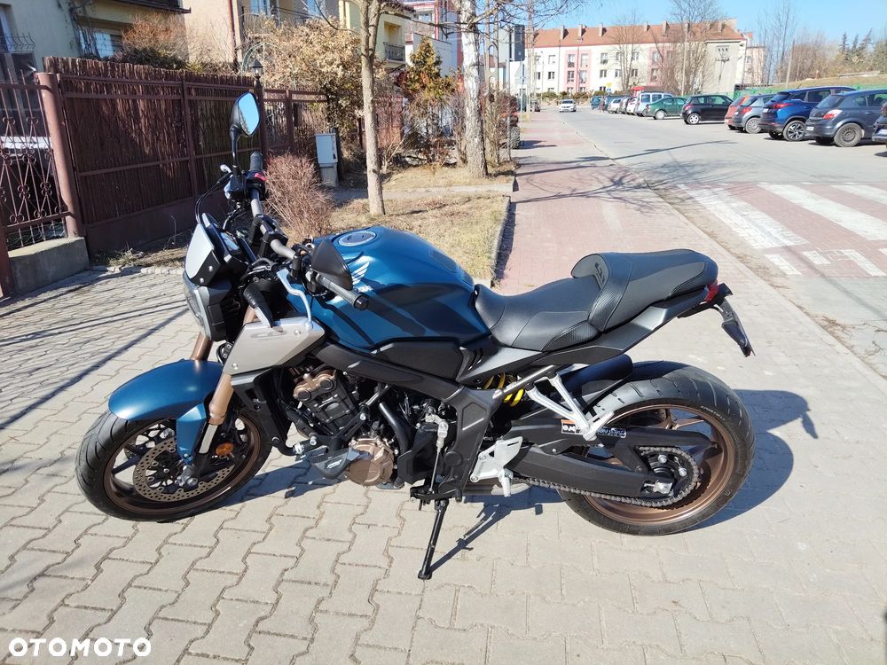 Honda CB - 2