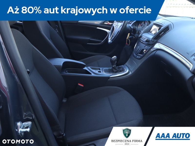 Opel Insignia - 11