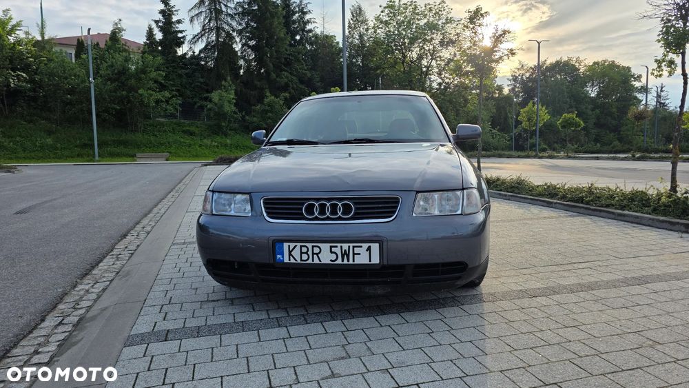 Audi Inny 1.9 TDI Ambiente - 2