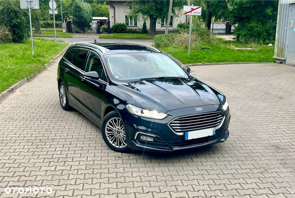 Ford Mondeo 2.0 Hybrid Titanium