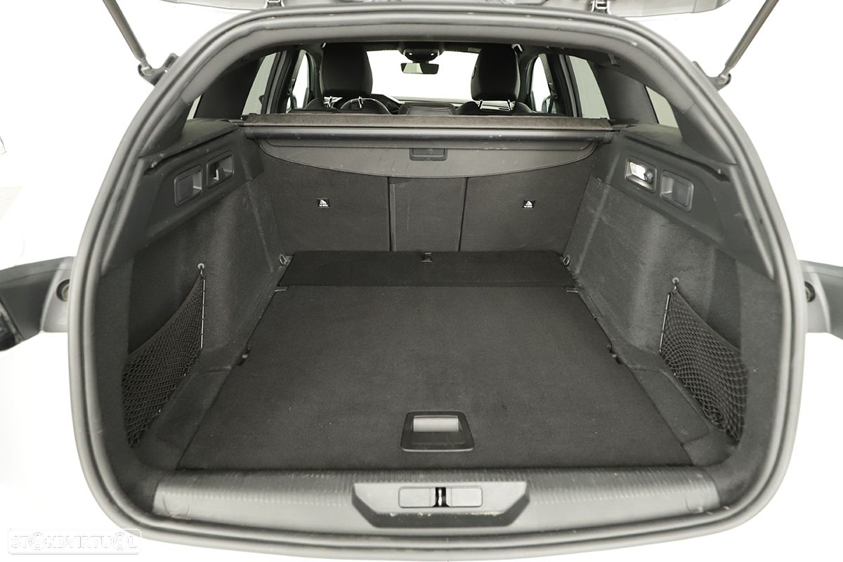 Peugeot 308 SW 1.2 PureTech GT EAT8 - 23
