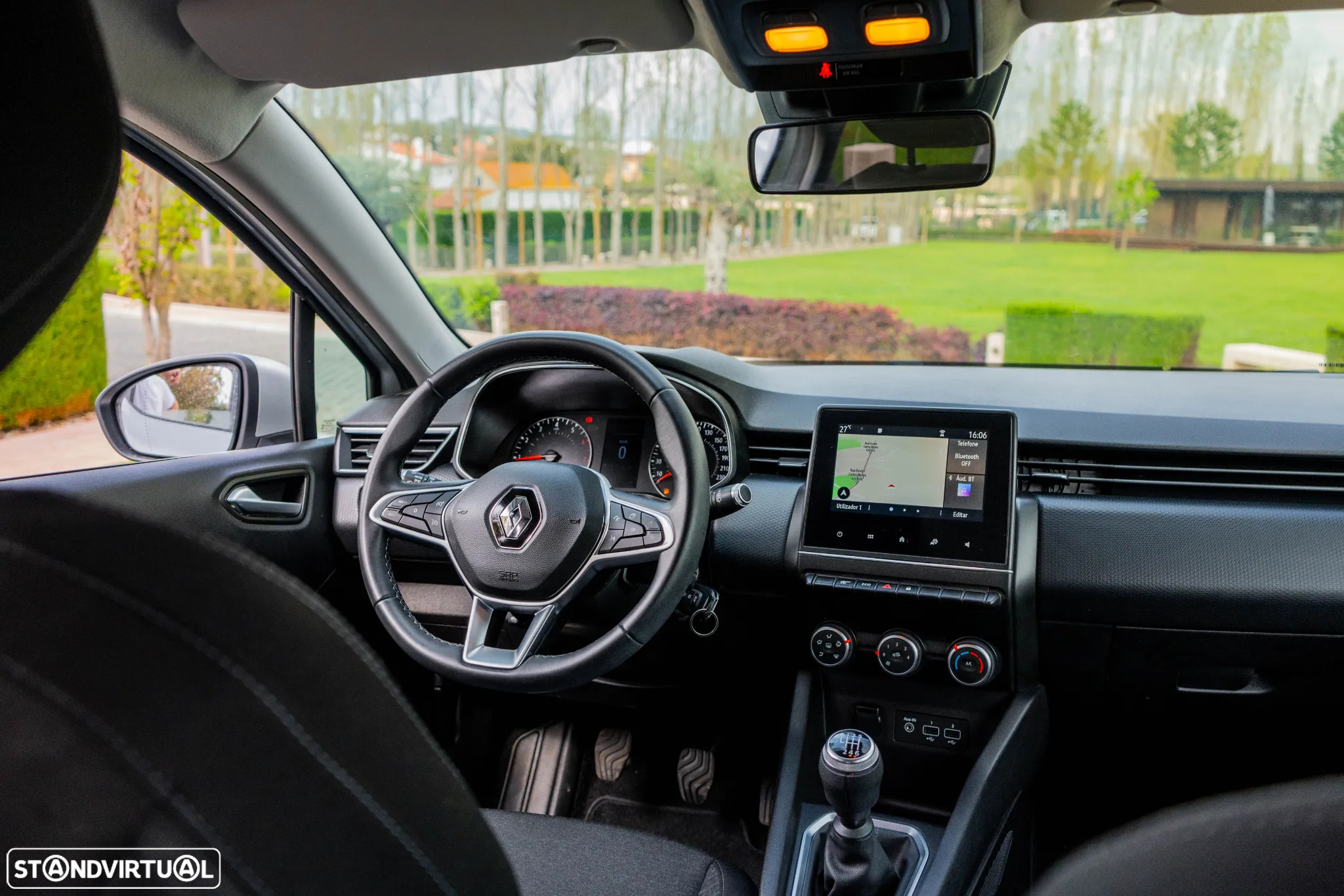 Renault Clio 1.0 TCe Limited - 36