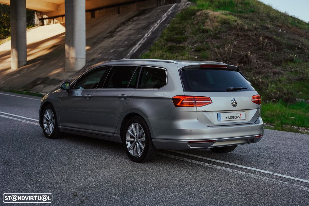 VW Passat Variant 2.0 TDi Highline DSG - 14