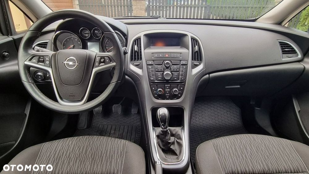 Opel Astra - 11