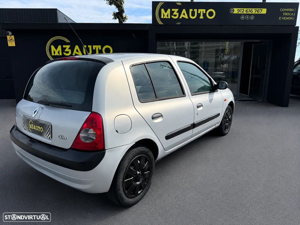 Renault Clio 1.2 16V SE Storia - 5