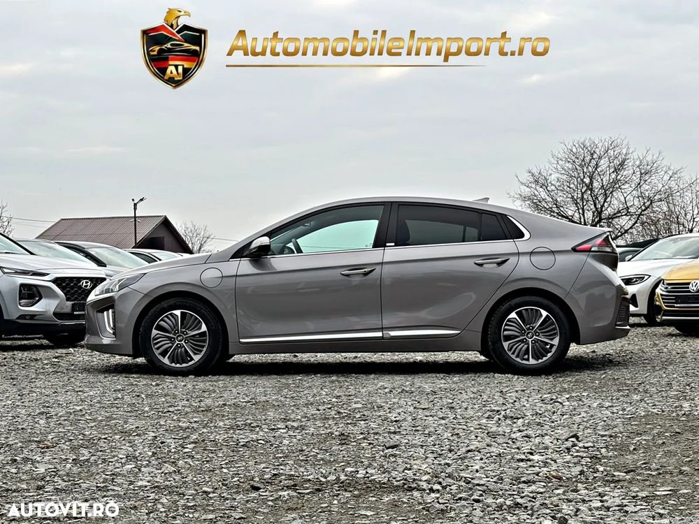 Hyundai IONIQ 1.6 GDI Style - 23