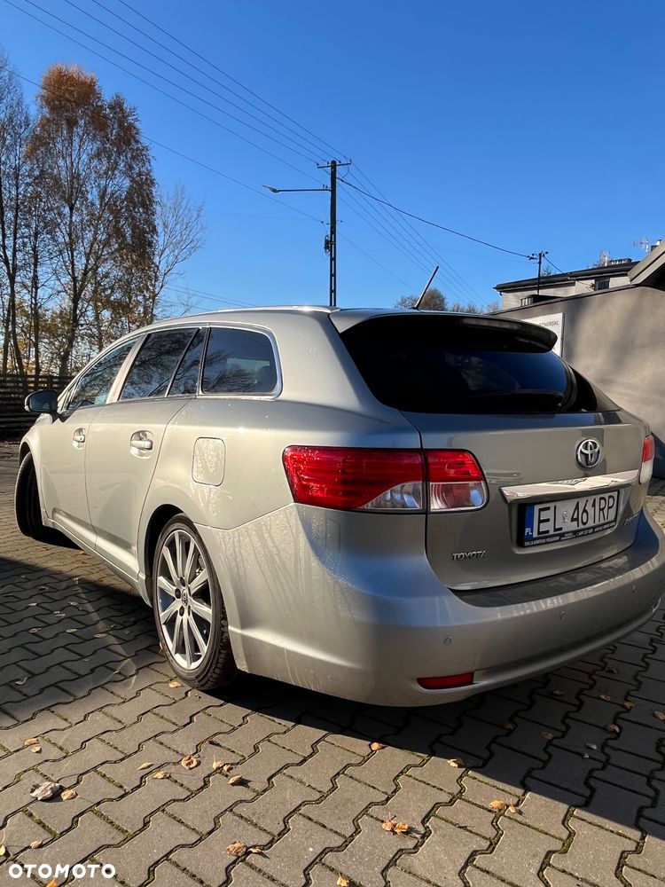 Toyota Avensis 1.8 Premium - 7