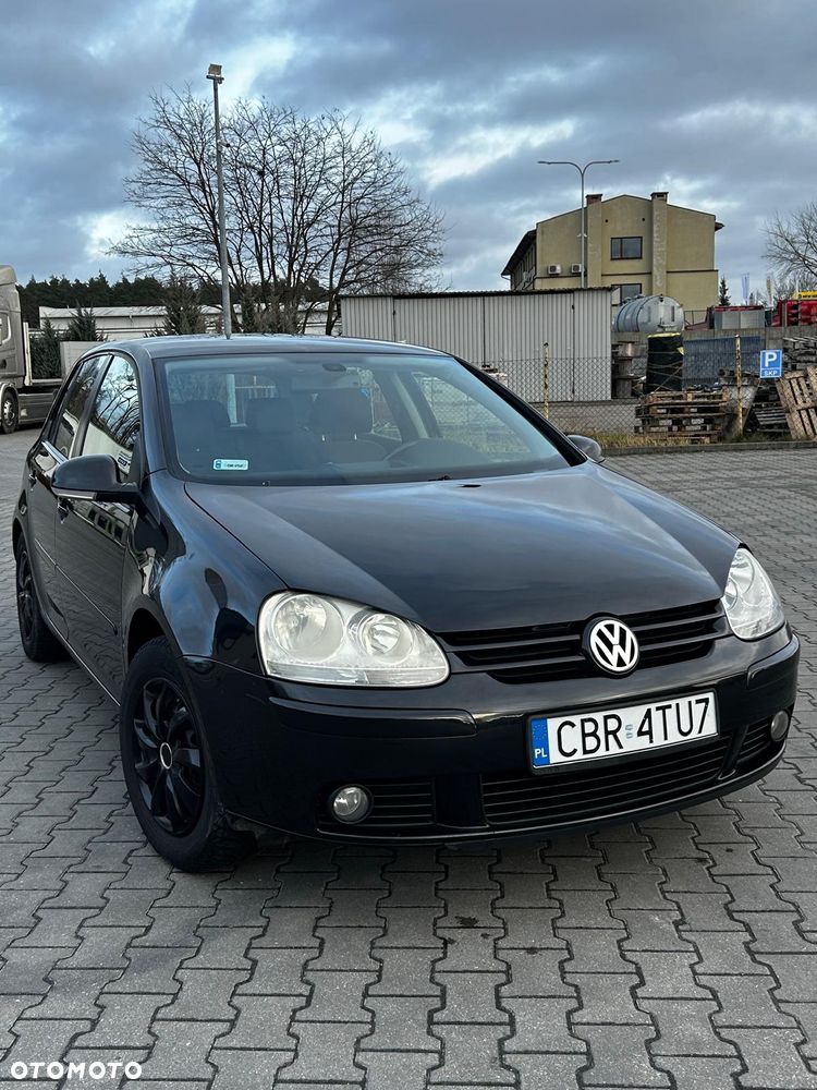 Volkswagen Golf - 6