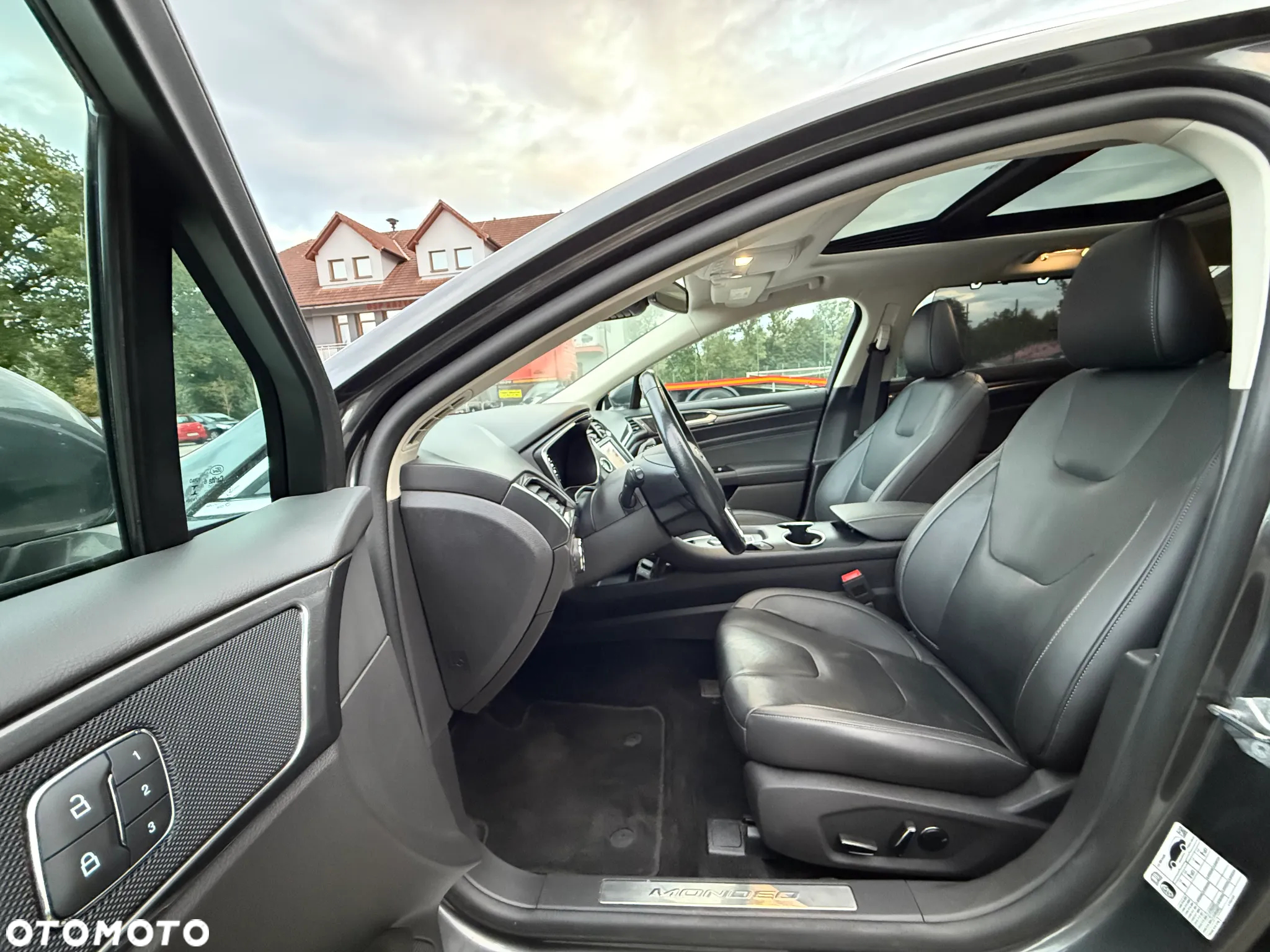 Ford Mondeo 2.0 EcoBlue Titanium - 11
