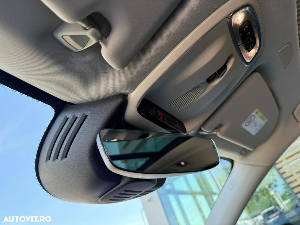 Volvo XC 60 - 29