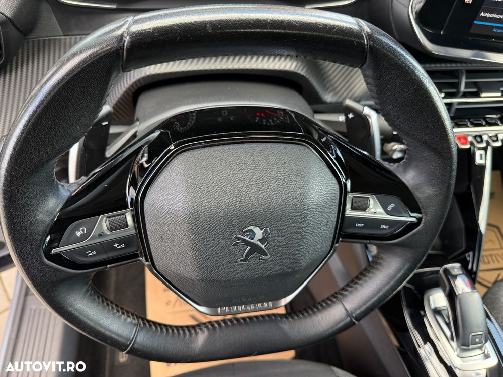 Peugeot 2008 PureTech 130 EAT8 Allure Pack - 19