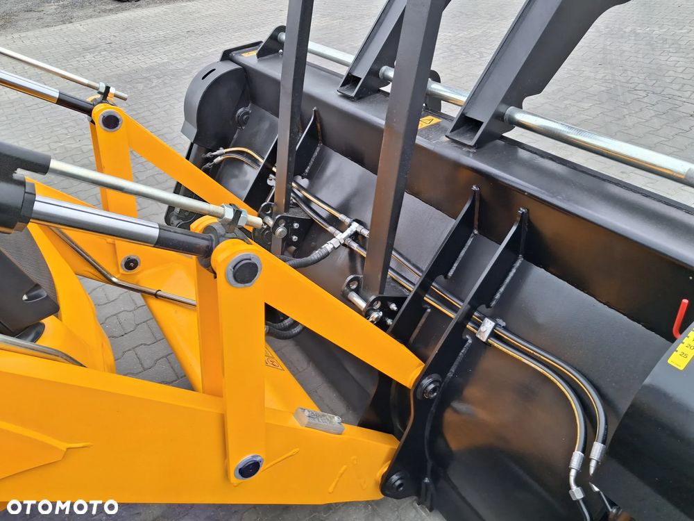 JCB 3 CX SITEMASTER PLUS - 8