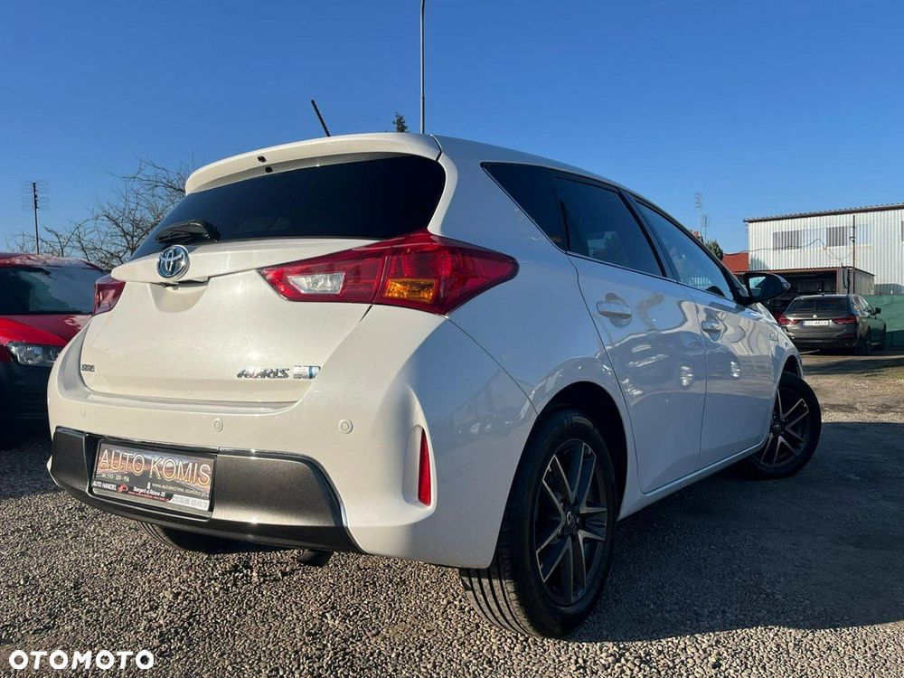 Toyota Auris - 4