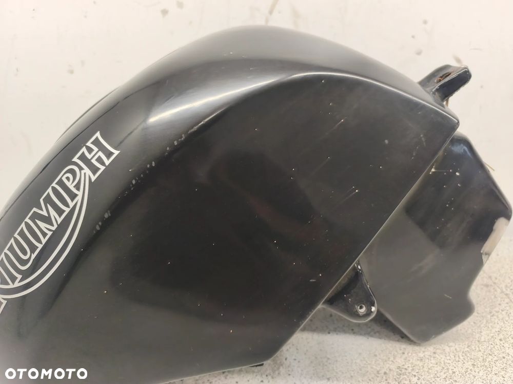 Bak, zbiornik paliwa Triumph Daytona 955i 955 - 12