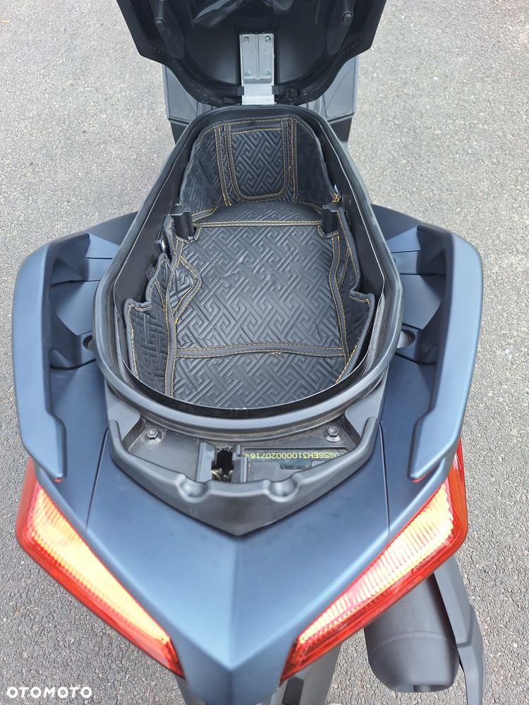 Yamaha X-max - 3
