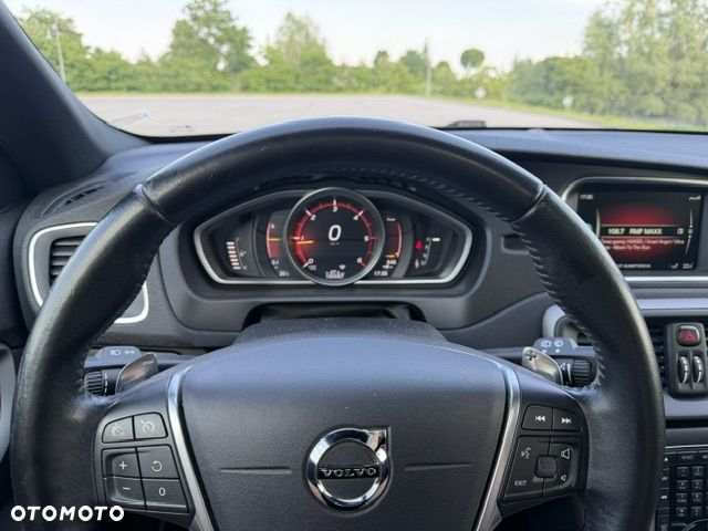 Volvo V40 D4 Drive-E Momentum - 23