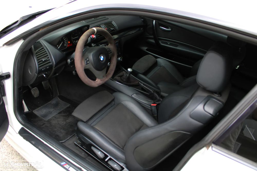 BMW 123 d Limited Edition Lifestyle c/ M Sport Pack - 23