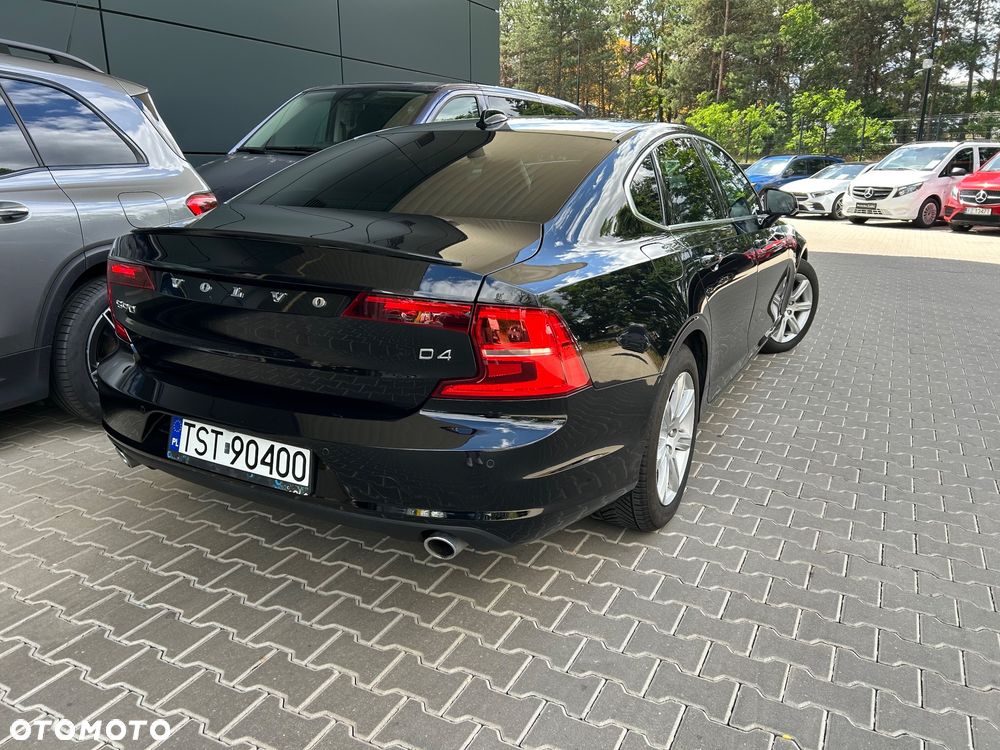 Volvo S90 D4 Momentum - 16