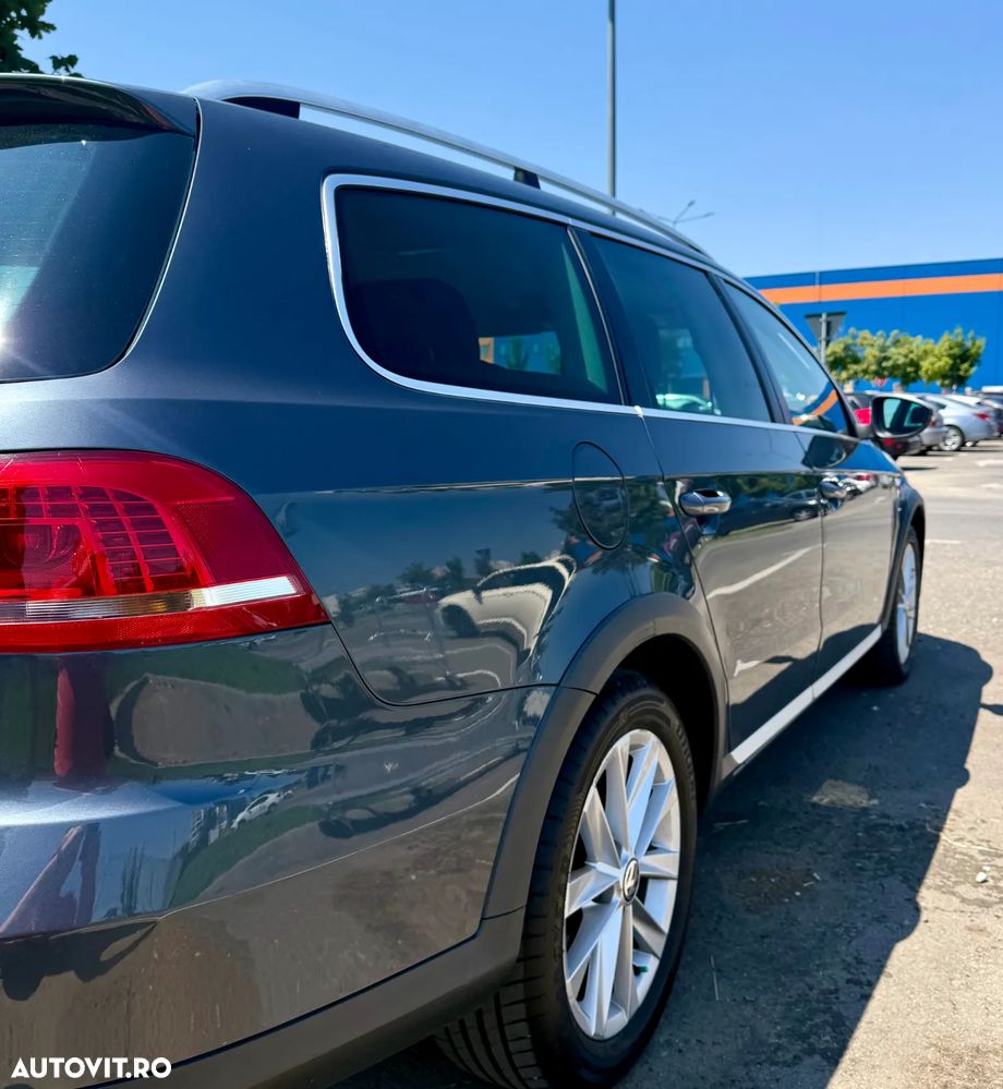 Volkswagen Passat 2.0 TDI Blue TDI DSG Comfortline - 6