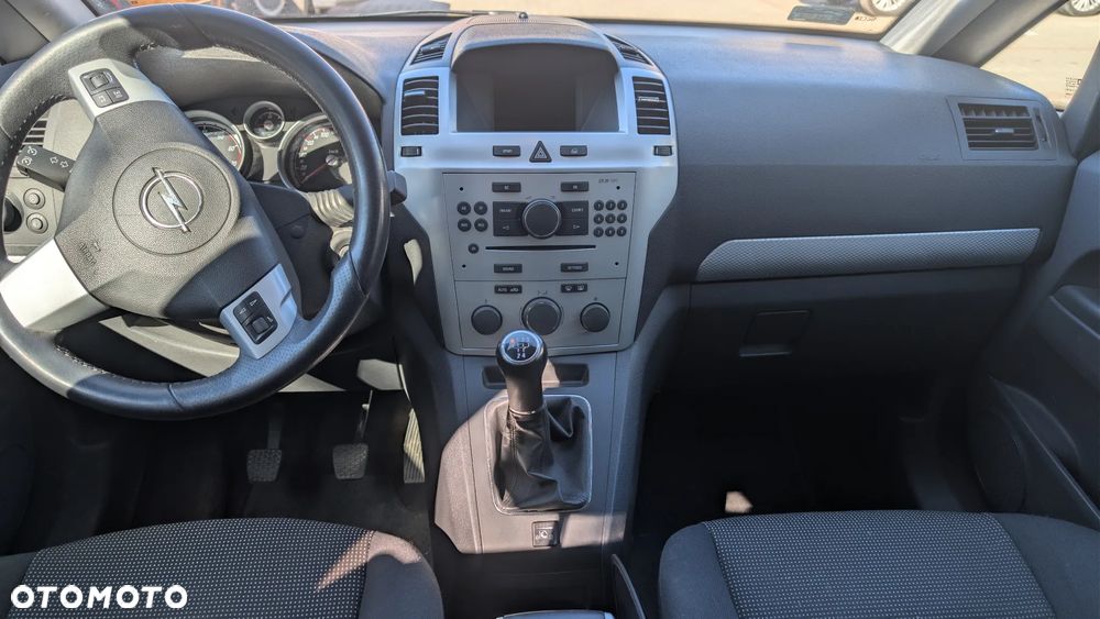 Opel Zafira 1.8 - 5