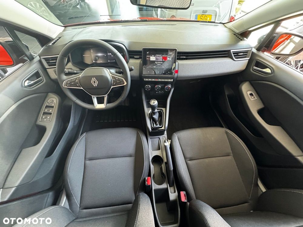 Renault Clio - 10