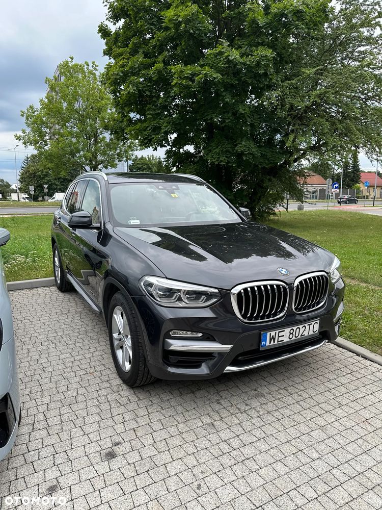 BMW X3 xDrive20d Luxury Line - 11
