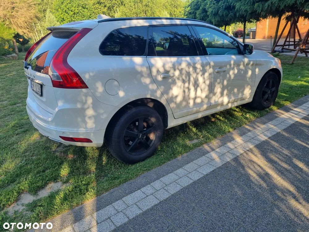 Volvo XC 60 D4 Drive-E Momentum - 10
