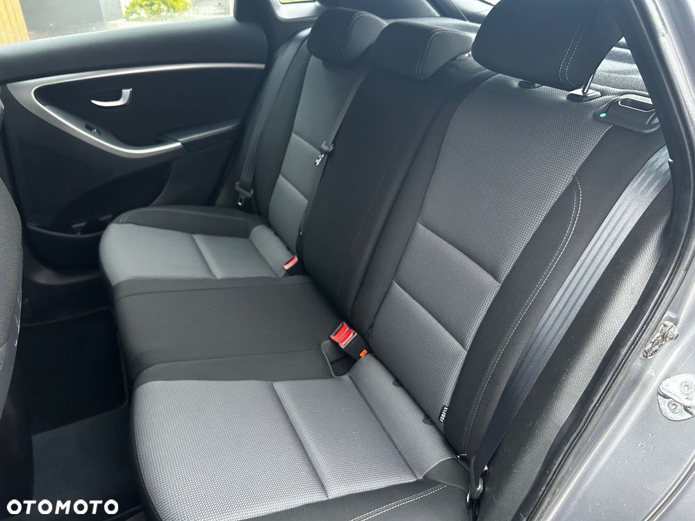 Hyundai i30 1.6 GDI Style - 14