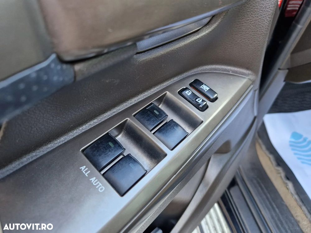 Toyota Land Cruiser V8 4.5 Aut Luxury - 14