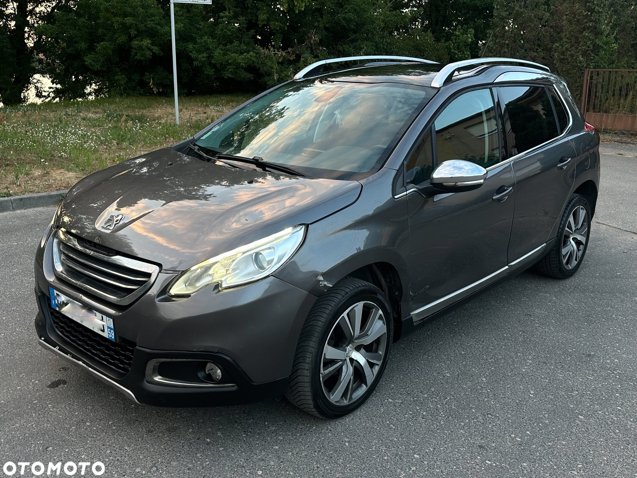 Peugeot 2008 1.6 e-HDi Allure S&S - 7