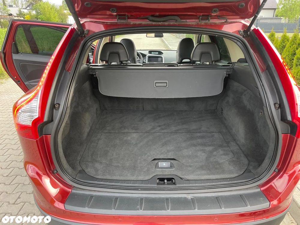 Volvo XC 60 D5 AWD Summum - 6