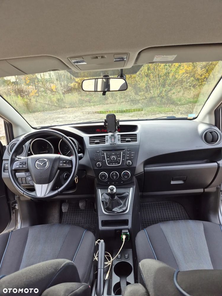 Mazda 5 - 7