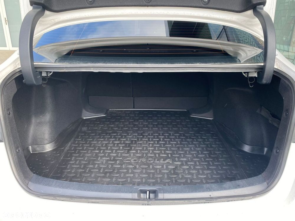 Toyota Corolla - 29