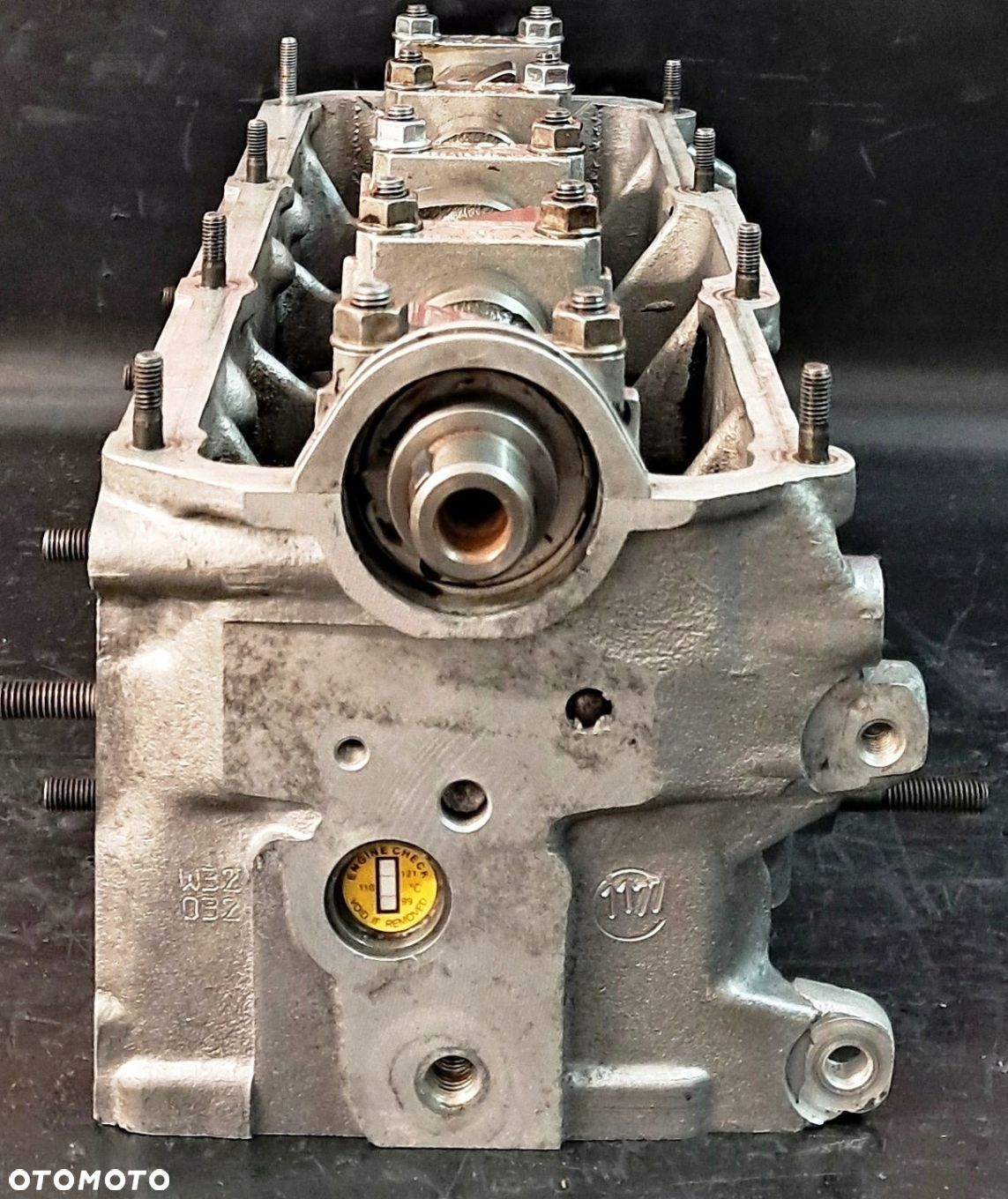Głowica VW GOLF IV AUDI WÓZEK WIDŁOWY 1.6 8V NR .06B103373A - 1