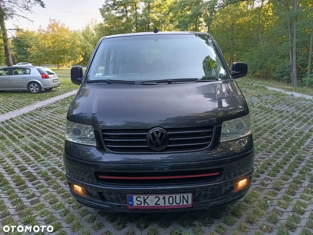 Volkswagen Multivan - 2