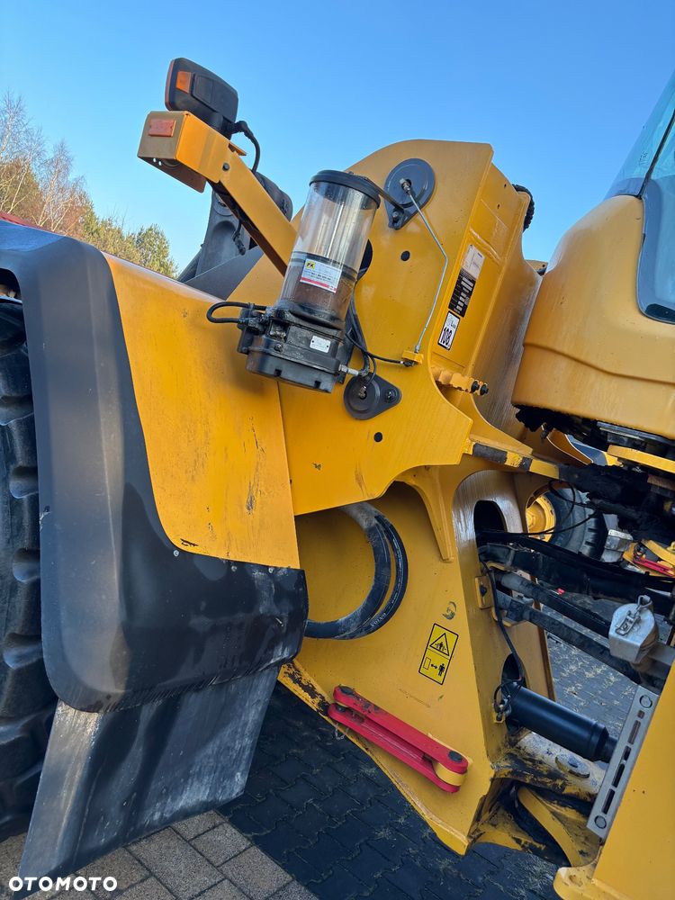 Volvo L150H rok 2011, 26ton, 4,2m3 opony 70%, bdb - 8