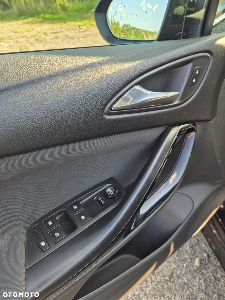 Opel Astra 1.6 D (CDTI) Start/Stop Dynamic - 15