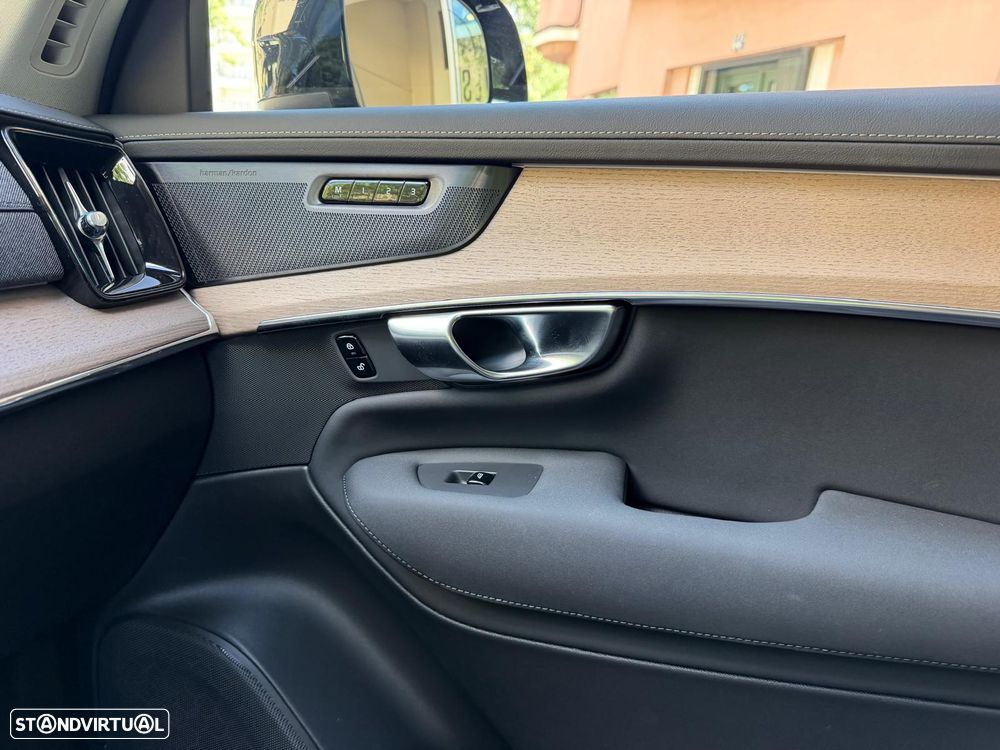 Volvo XC 90 T8 AWD Plus Bright - 32