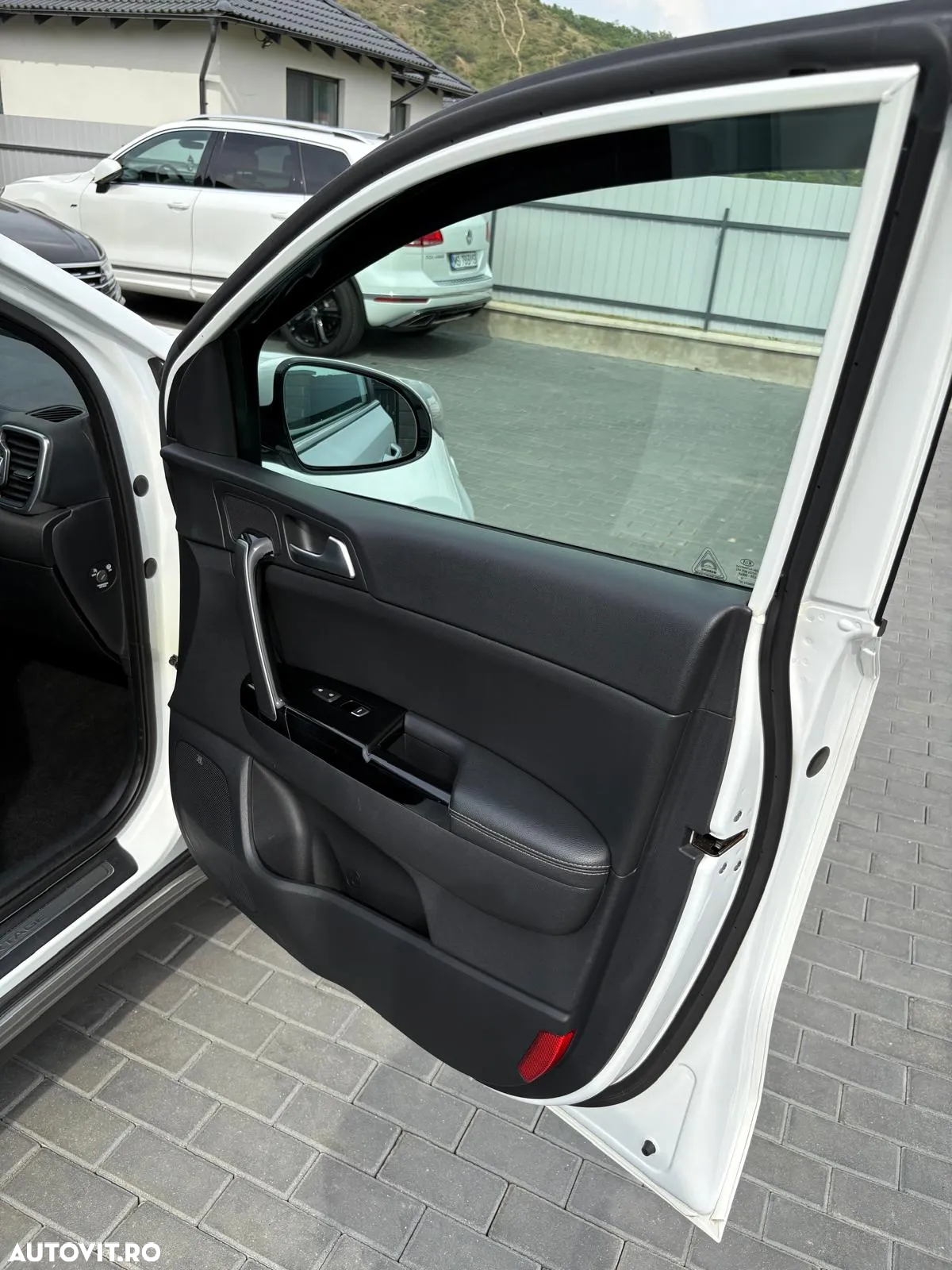 Kia Sportage 2,0 CRDI AWD Aut. GT Line - 31