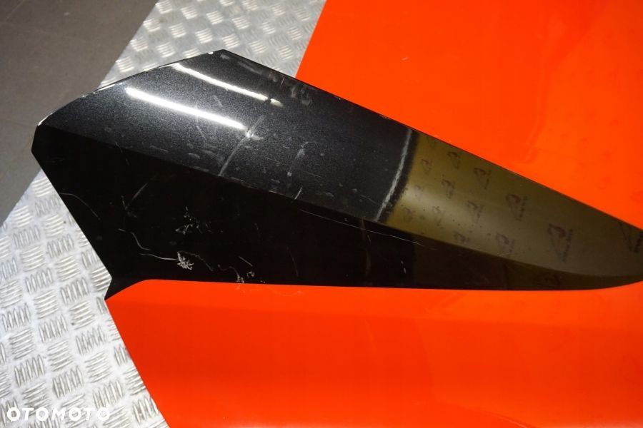 CHEVROLET CORVETTE C8 CABRIO 2020 - Maska Tył Pokrywa Klapa USA - 13